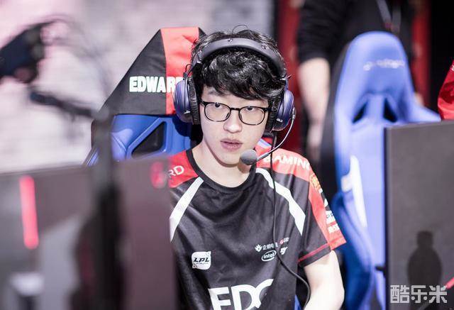 一直是外界 一直是外界